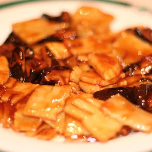 Bambú y setas chinas salteadas